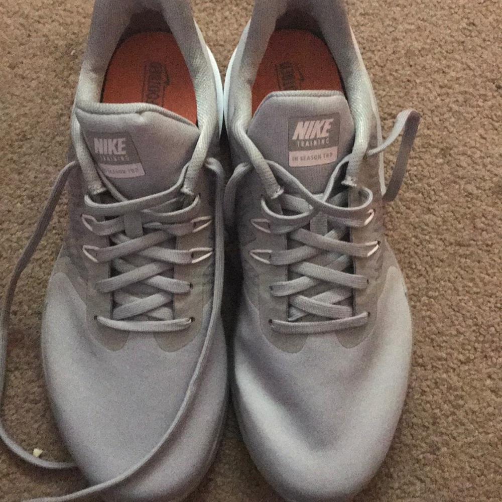 Women’s Nike in season TR 8
